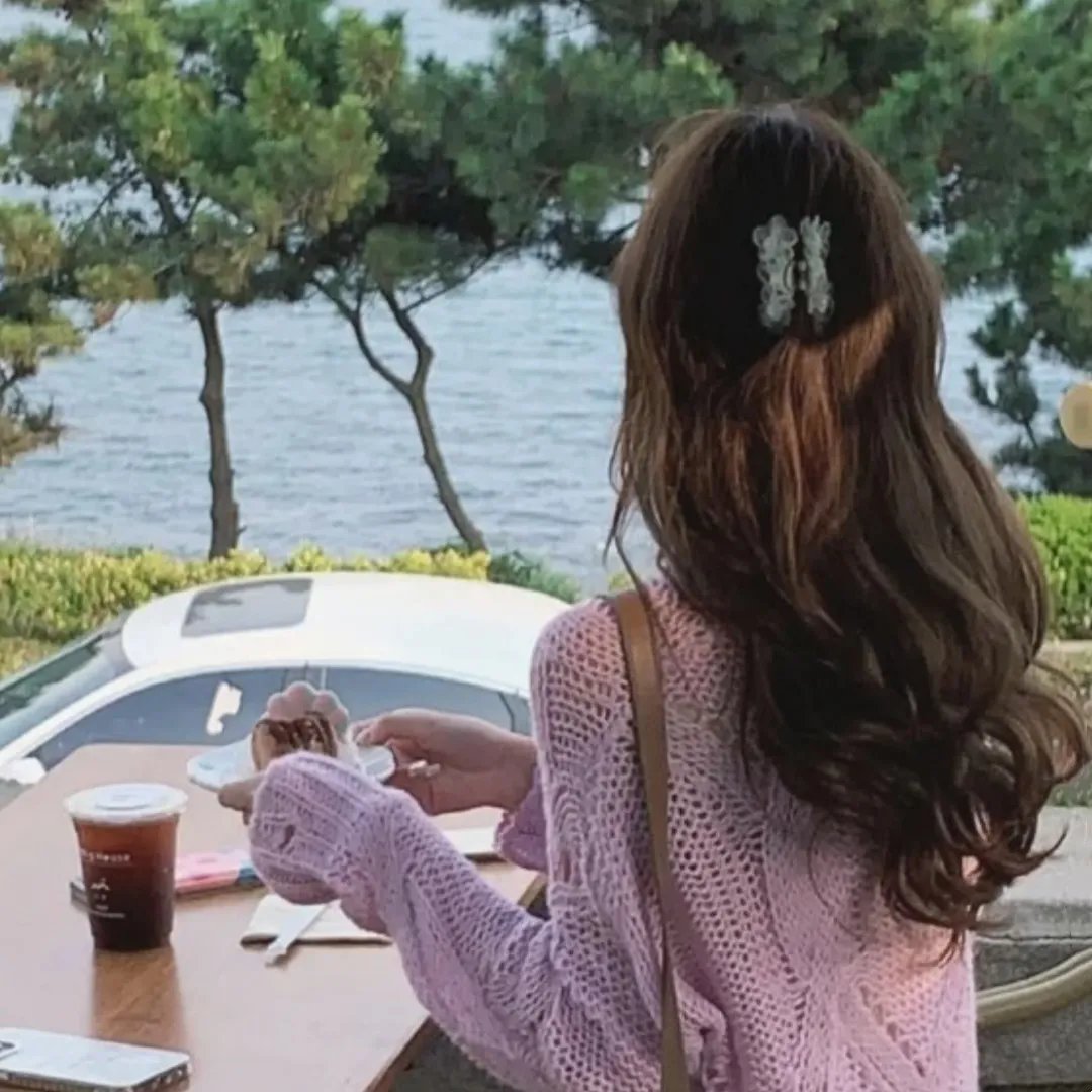 穿着鞋子的贝壳马塞尔